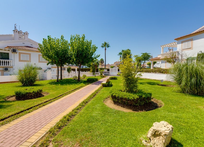 Resale - Apartament / Duplex - Orihuela Costa - La Zenia