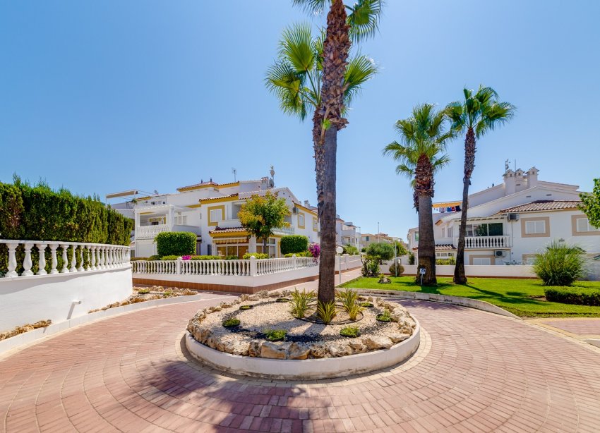 Resale - Apartament / Duplex - Orihuela Costa - La Zenia