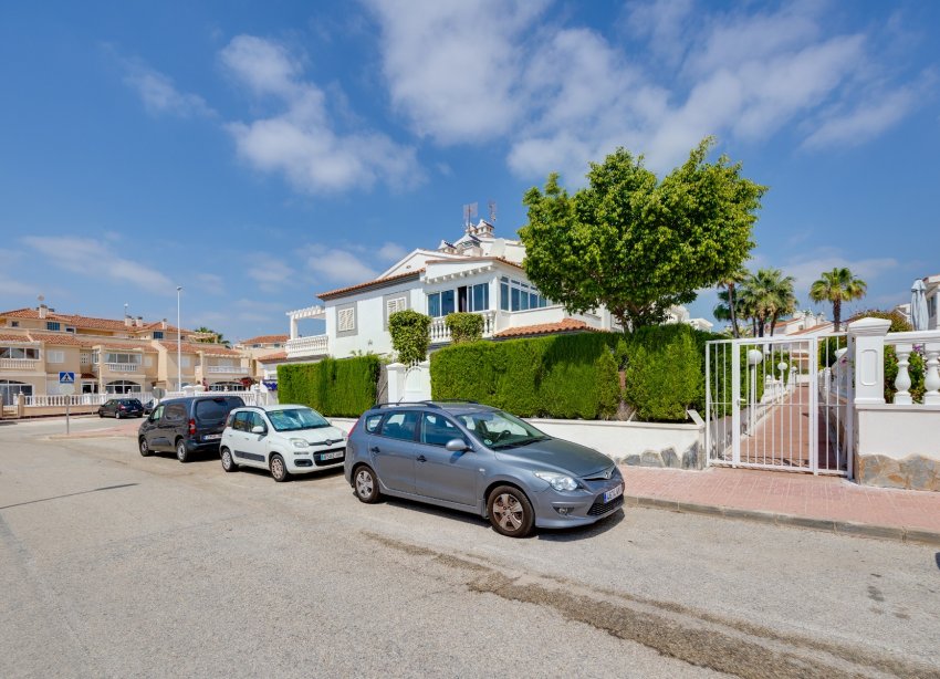 Resale - Apartament / Duplex - Orihuela Costa - La Zenia