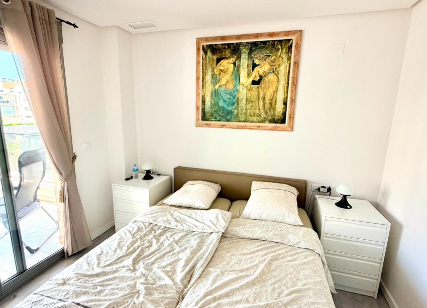 Resale - Apartament / Duplex - Orihuela Costa - La Zenia