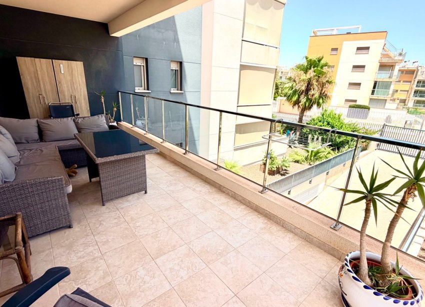 Resale - Apartament / Duplex - Orihuela Costa - La Zenia