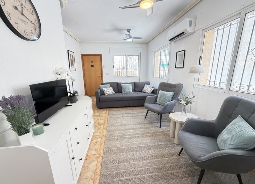 Resale - Apartament / Duplex - Orihuela Costa - La Zenia