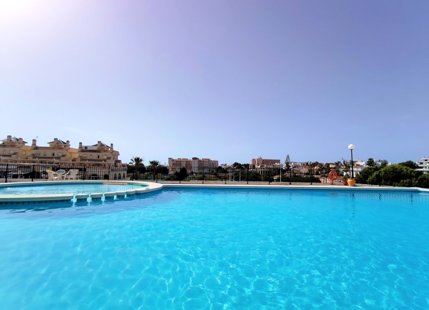 Resale - Apartament / Duplex - Orihuela Costa - La Zenia