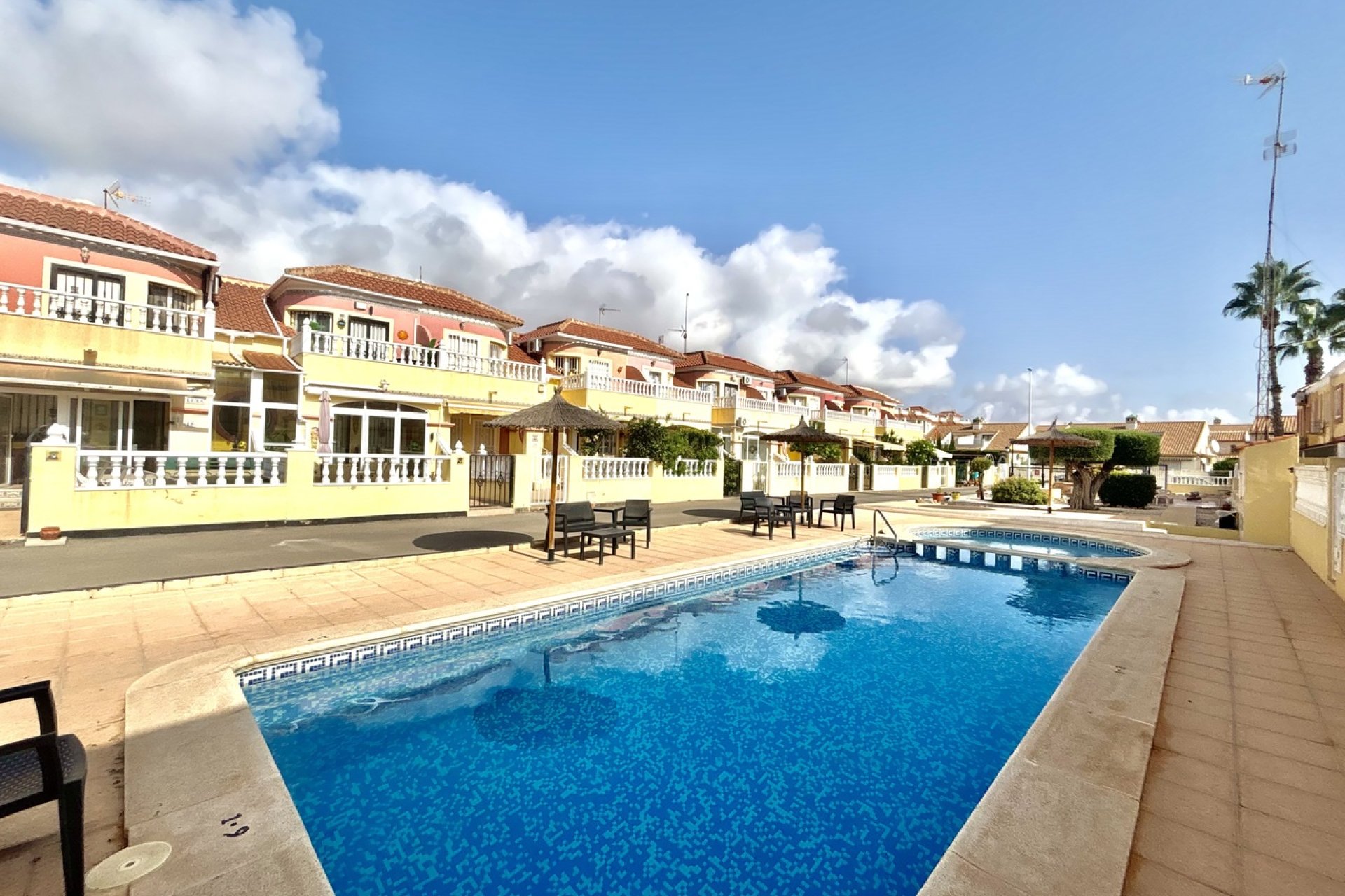 Resale - Apartament / Duplex - Orihuela Costa - La Zenia