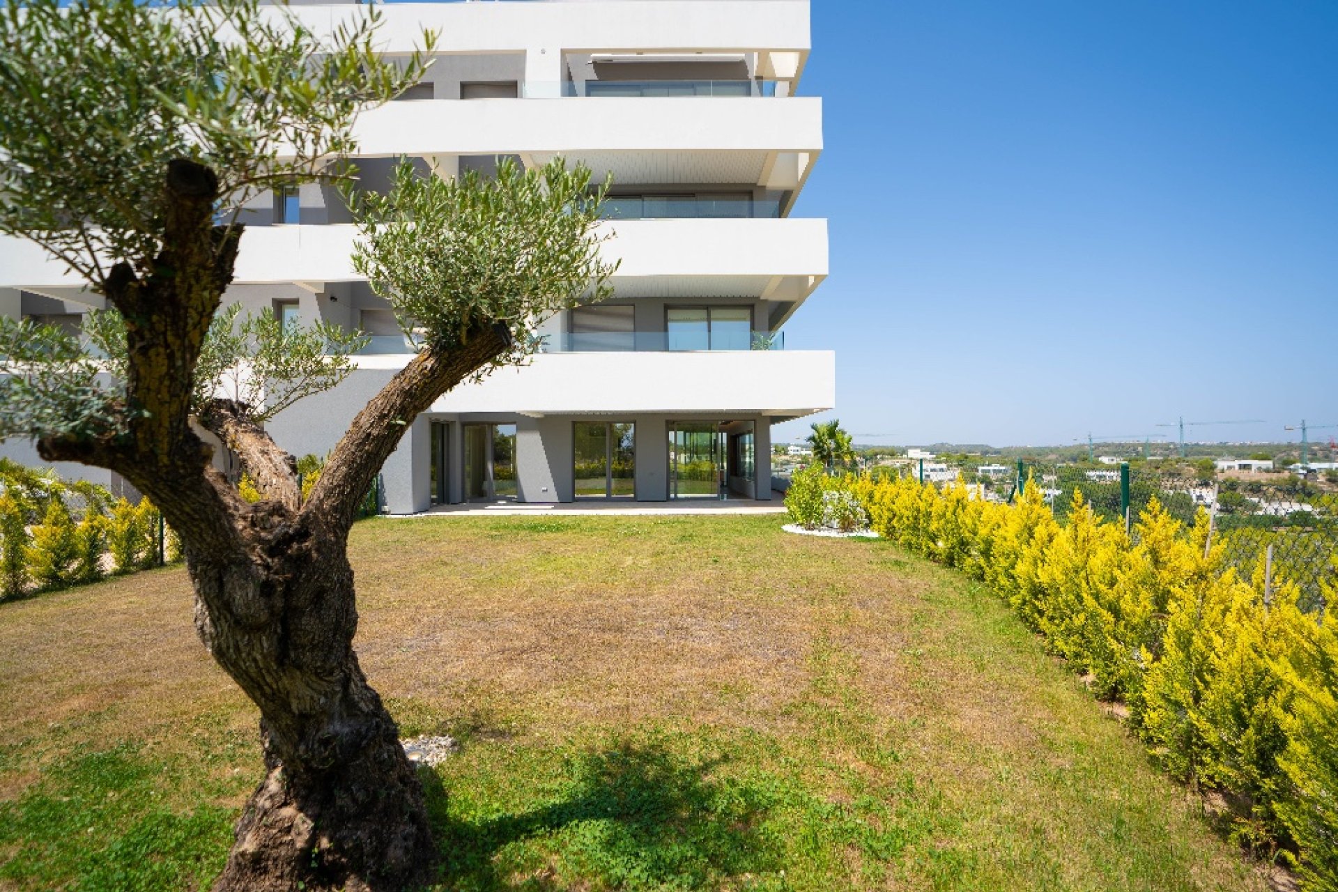 Resale - Apartament / Duplex - Orihuela Costa - Las Colinas Golf
