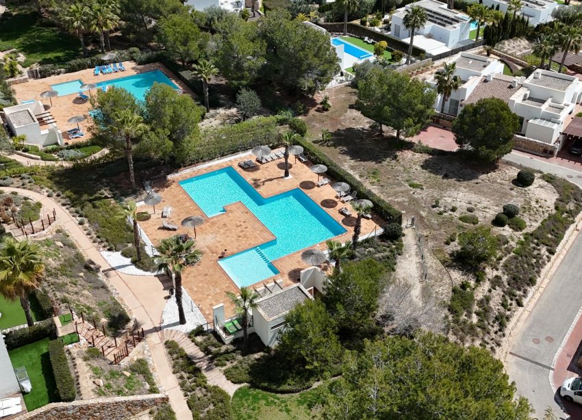 Resale - Apartament / Duplex - Orihuela Costa - Las Colinas Golf