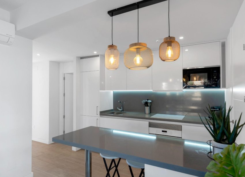 Resale - Apartament / Duplex - Orihuela Costa - Las Filipinas