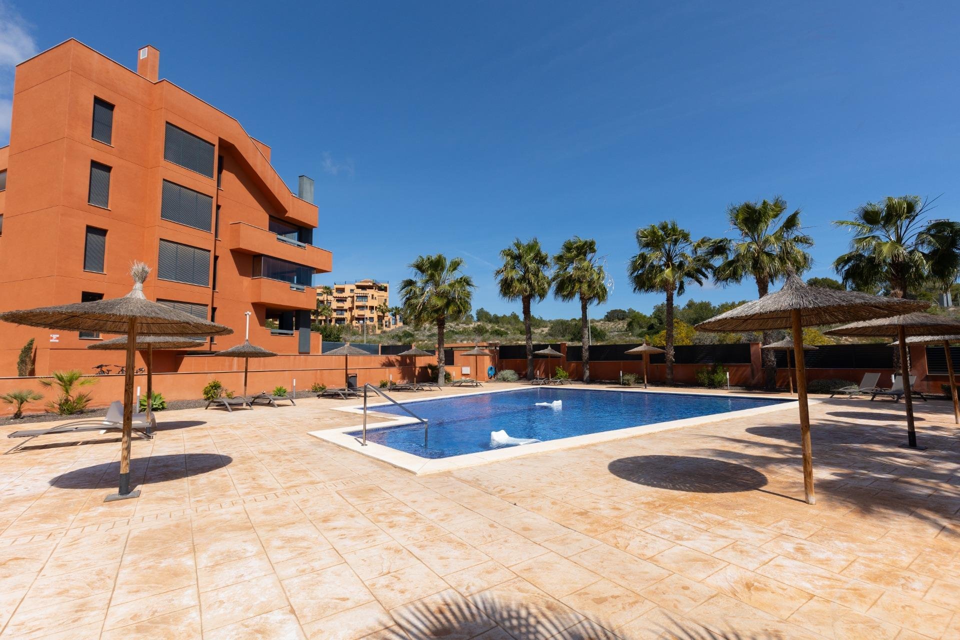 Resale - Apartament / Duplex - Orihuela Costa - Las Filipinas