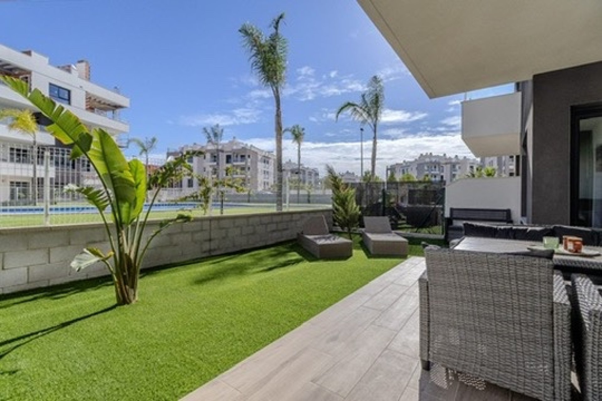 Resale - Apartament / Duplex - Orihuela Costa - Las Filipinas