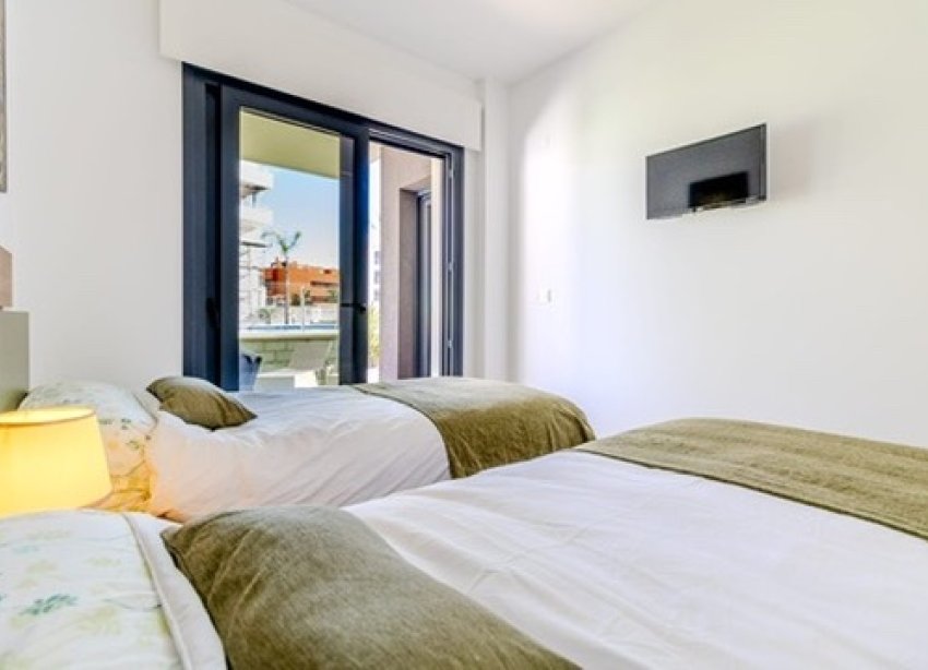Resale - Apartament / Duplex - Orihuela Costa - Las Filipinas