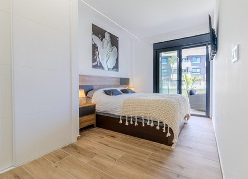 Resale - Apartament / Duplex - Orihuela Costa - Las Filipinas
