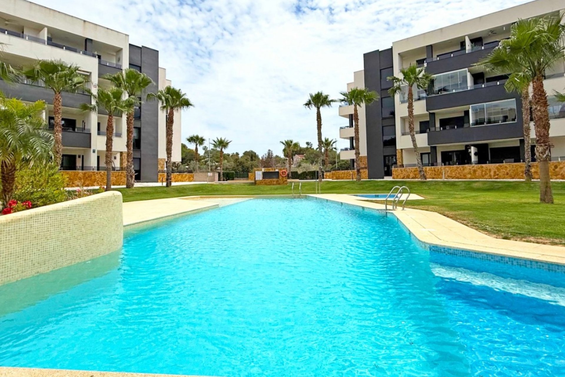 Resale - Apartament / Duplex - Orihuela Costa - Los Altos