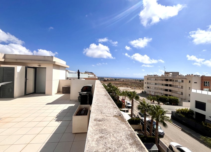 Resale - Apartament / Duplex - Orihuela Costa - Los Dolses