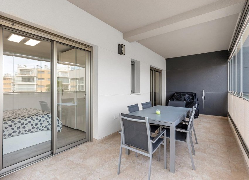 Resale - Apartament / Duplex - Orihuela Costa - Los Dolses