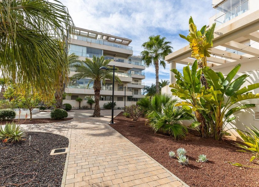 Resale - Apartament / Duplex - Orihuela Costa - Los Dolses