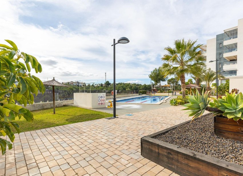 Resale - Apartament / Duplex - Orihuela Costa - Los Dolses