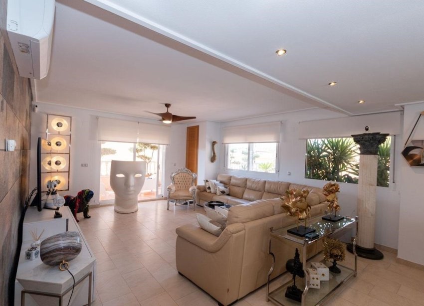 Resale - Apartament / Duplex - Orihuela Costa - Los Dolses