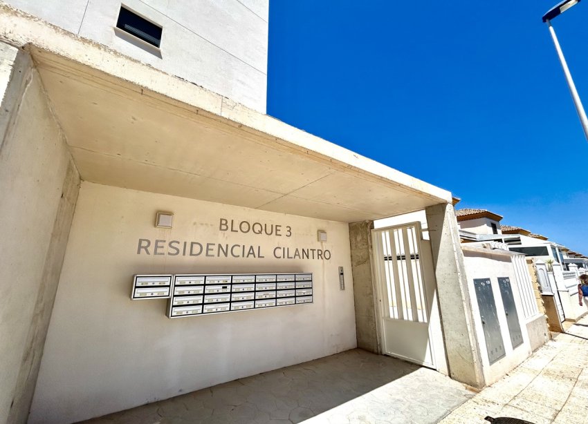 Resale - Apartament / Duplex - Orihuela Costa - Los Dolses