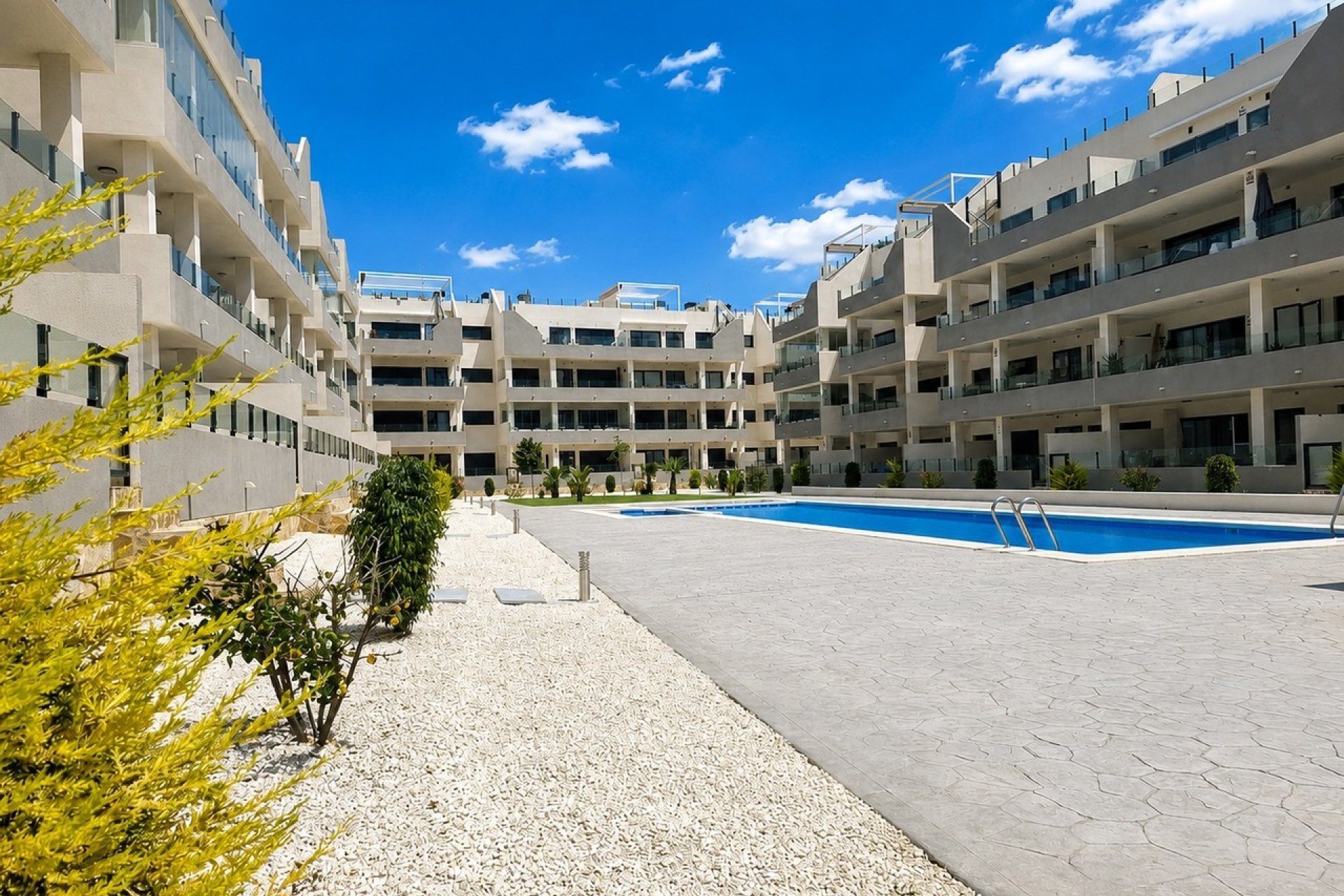 Resale - Apartament / Duplex - Orihuela Costa - Los Dolses