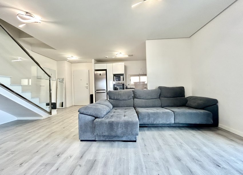 Resale - Apartament / Duplex - Orihuela Costa - Los Dolses