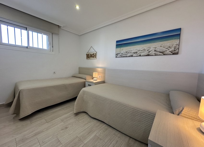 Resale - Apartament / Duplex - Orihuela Costa - Mil Palmeras