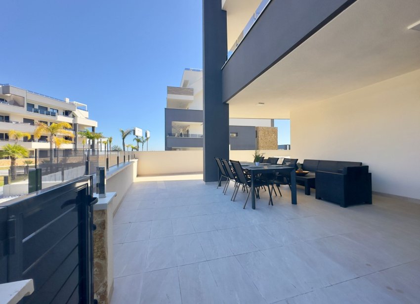 Resale - Apartament / Duplex - Orihuela Costa - Playa Flamenca