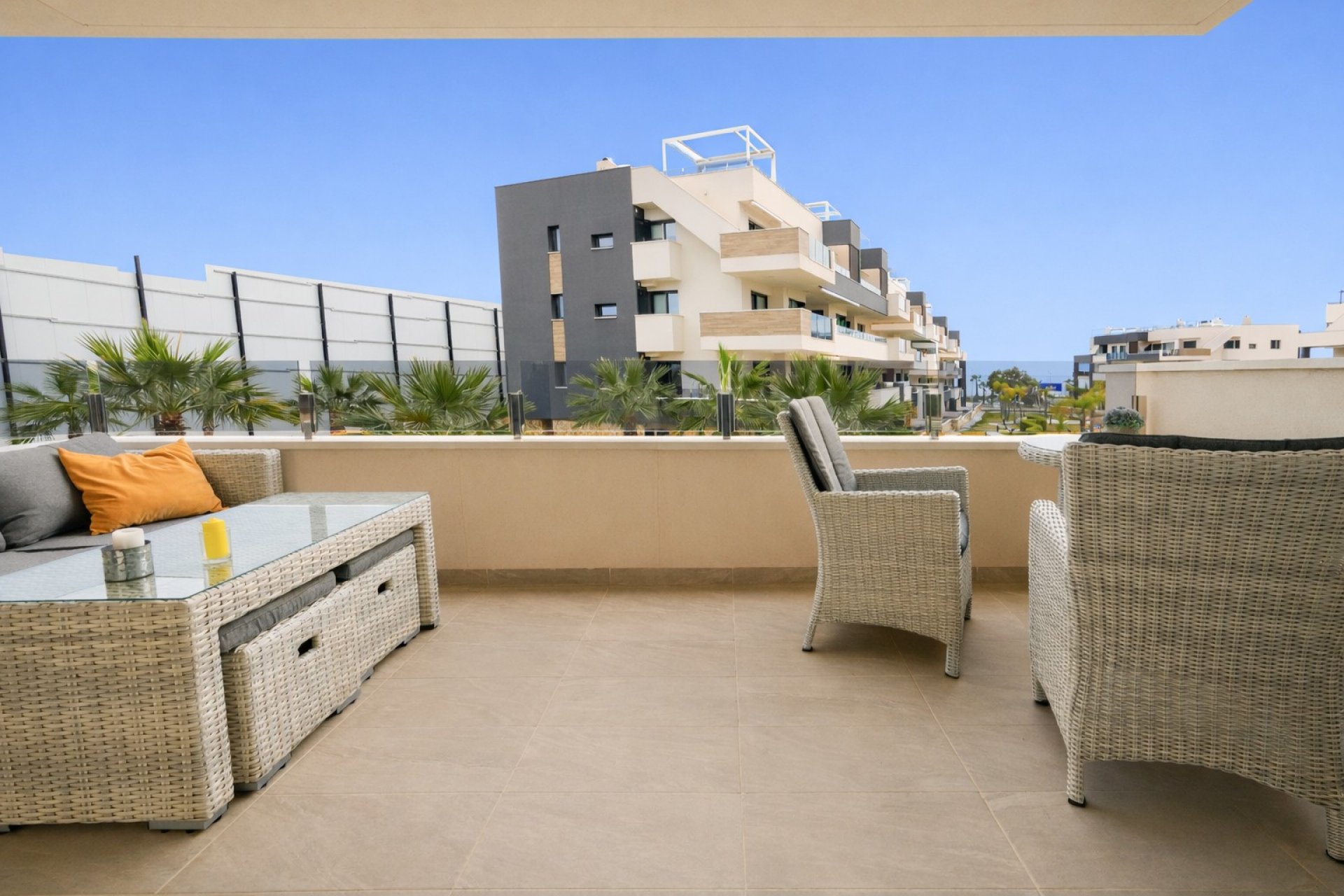 Resale - Apartament / Duplex - Orihuela Costa - Playa Flamenca