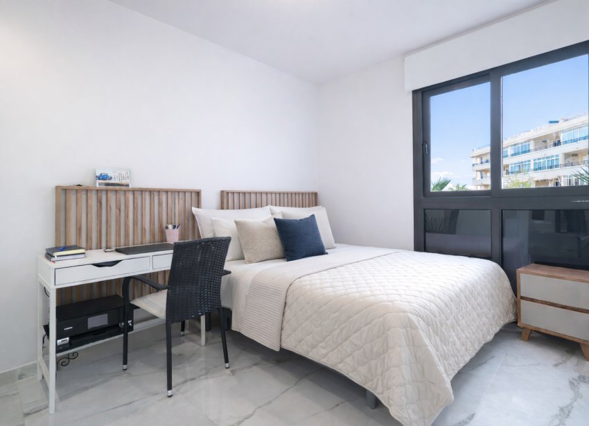 Resale - Apartament / Duplex - Orihuela Costa - Playa Flamenca