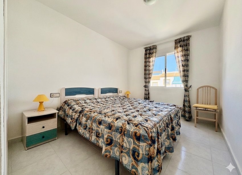Resale - Apartament / Duplex - Orihuela Costa - Playa Flamenca