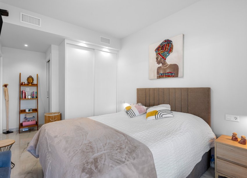 Resale - Apartament / Duplex - Orihuela Costa - Playa Flamenca