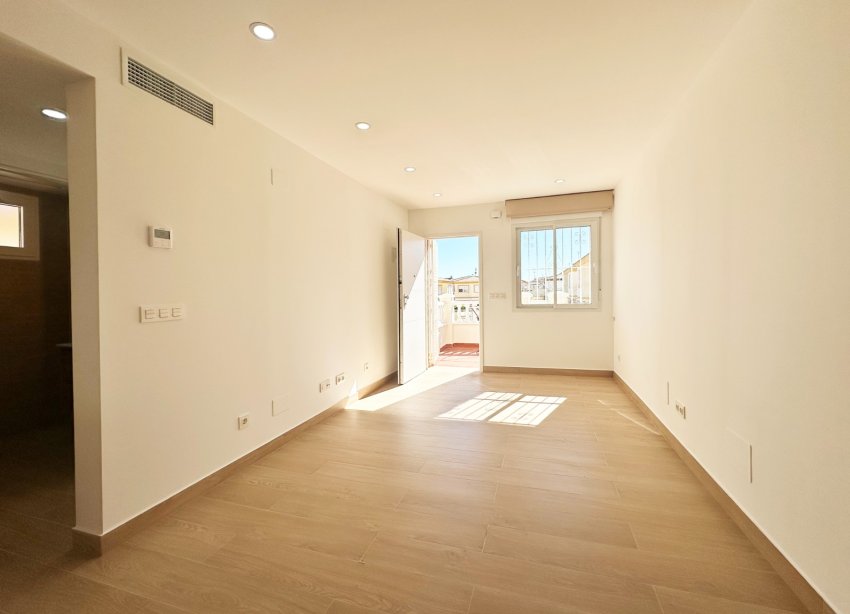 Resale - Apartament / Duplex - Orihuela Costa - Playa Flamenca