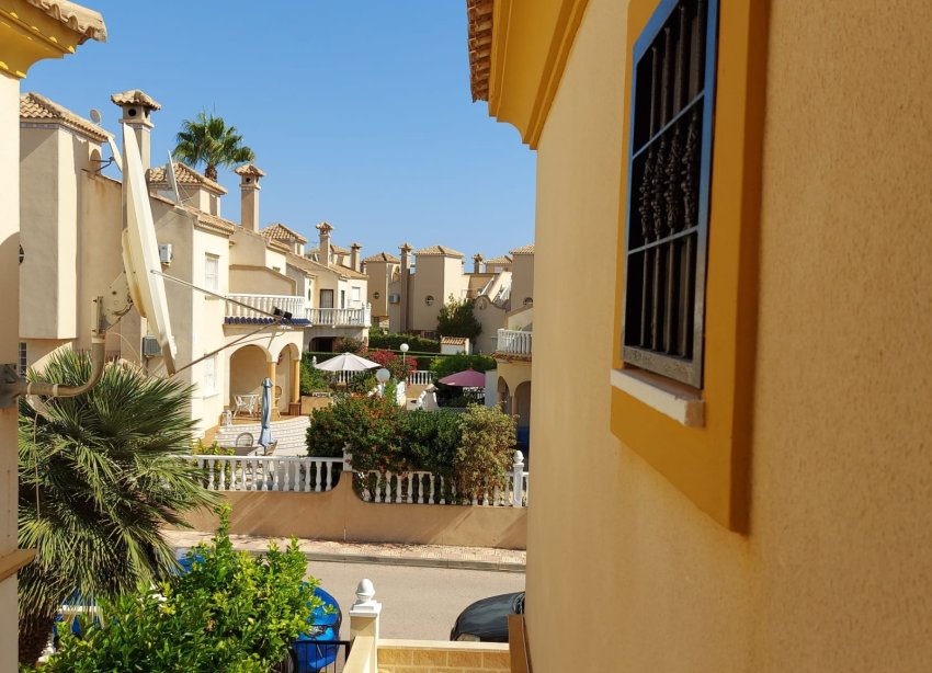Resale - Apartament / Duplex - Orihuela Costa - Playa Flamenca