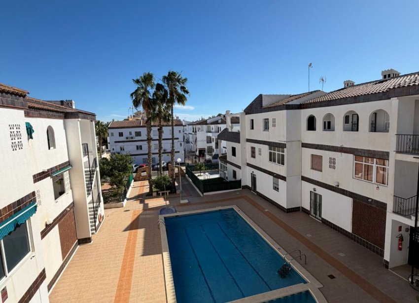 Resale - Apartament / Duplex - Orihuela Costa - Punta Prima