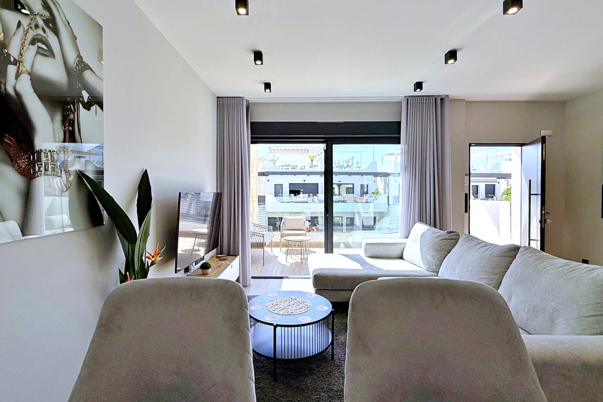 Resale - Apartament / Duplex - Orihuela Costa - Punta Prima