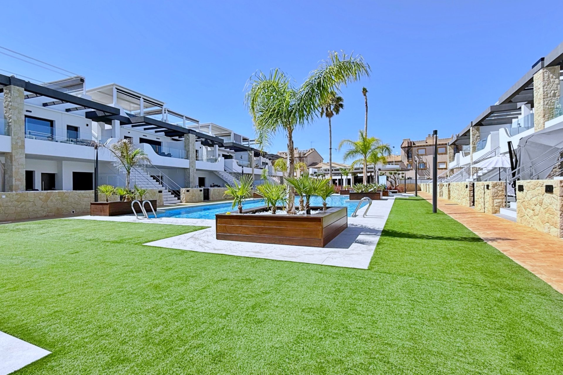 Resale - Apartament / Duplex - Orihuela Costa - Punta Prima