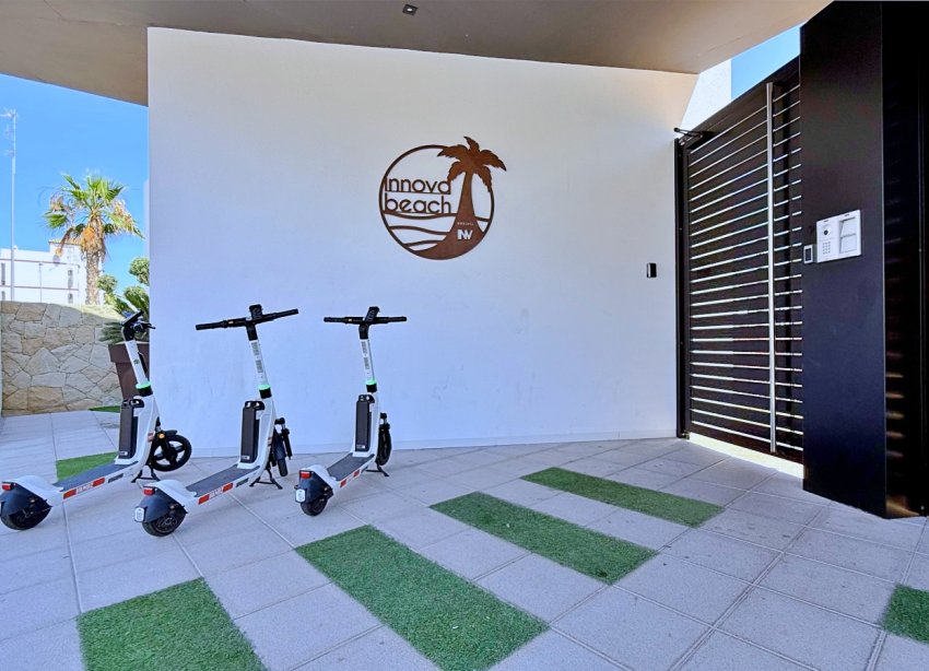 Resale - Apartament / Duplex - Orihuela Costa - Punta Prima