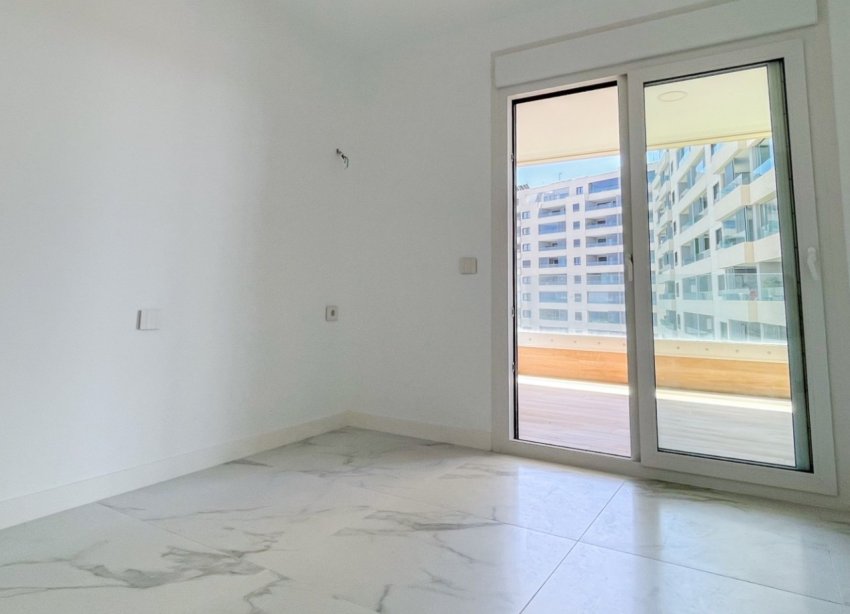 Resale - Apartament / Duplex - Orihuela Costa - Punta Prima