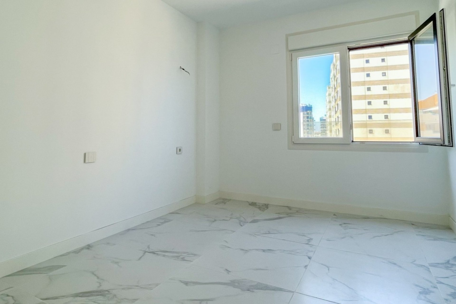 Resale - Apartament / Duplex - Orihuela Costa - Punta Prima