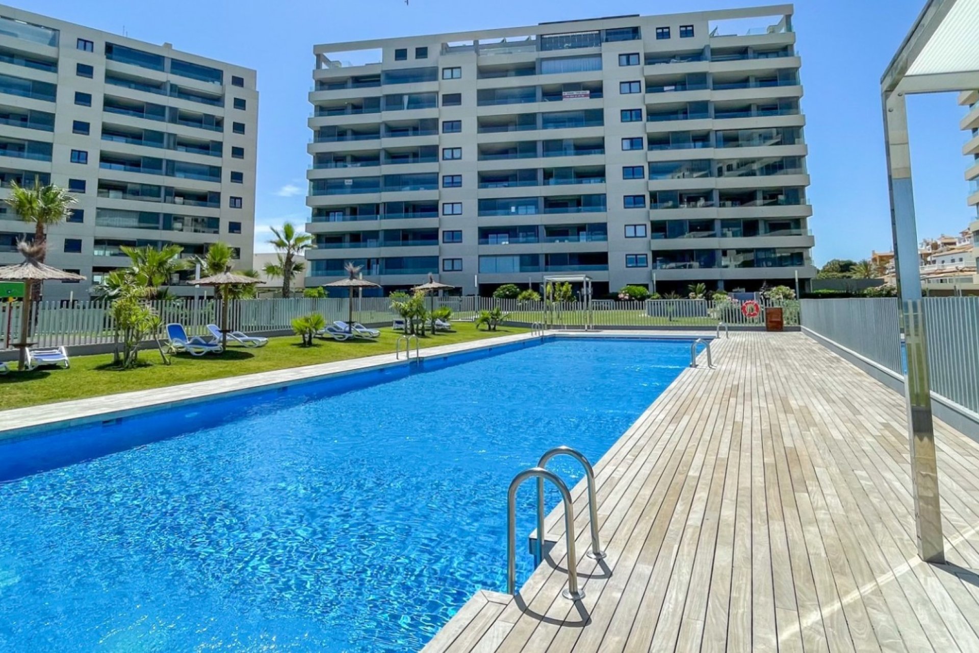 Resale - Apartament / Duplex - Orihuela Costa - Punta Prima