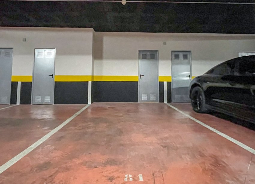 Resale - Apartament / Duplex - Orihuela Costa - Punta Prima