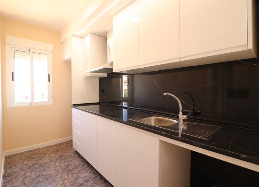Resale - Apartament / Duplex - Orihuela Costa - Punta Prima