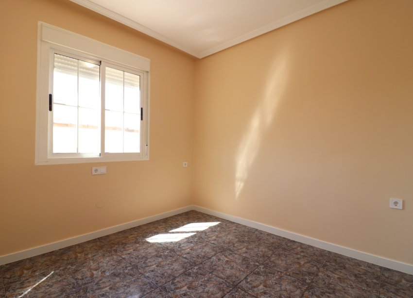 Resale - Apartament / Duplex - Orihuela Costa - Punta Prima