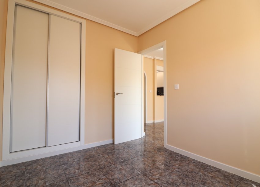 Resale - Apartament / Duplex - Orihuela Costa - Punta Prima