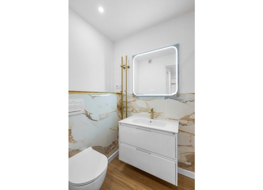 Resale - Apartament / Duplex - Orihuela Costa - Punta Prima