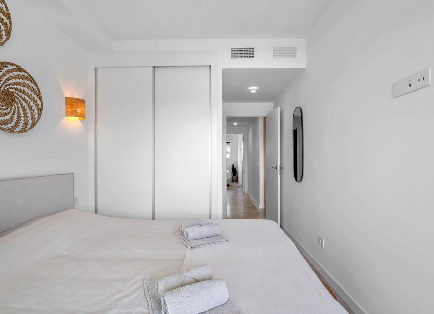Resale - Apartament / Duplex - Orihuela Costa - Punta Prima