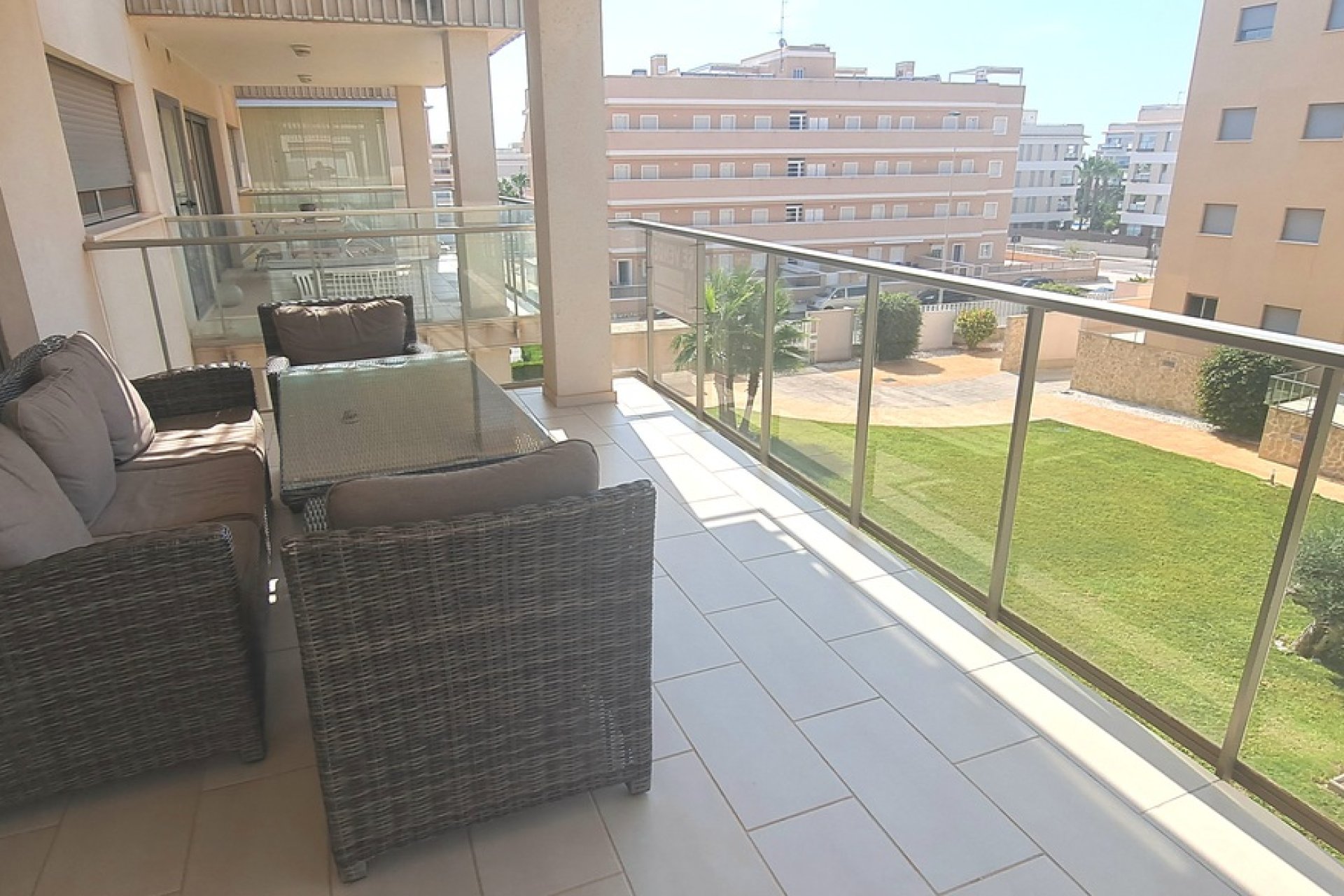 Resale - Apartament / Duplex - Orihuela Costa - Villamartín