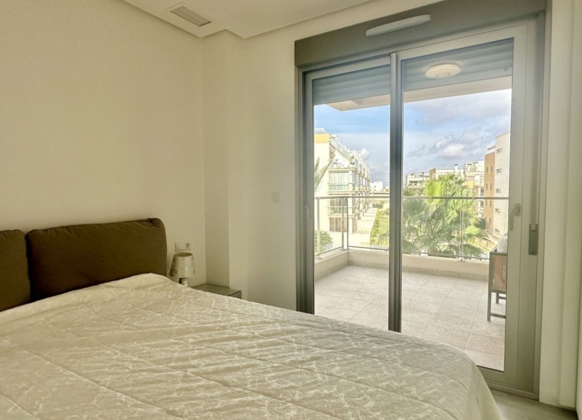 Resale - Apartament / Duplex - Orihuela Costa - Villamartín