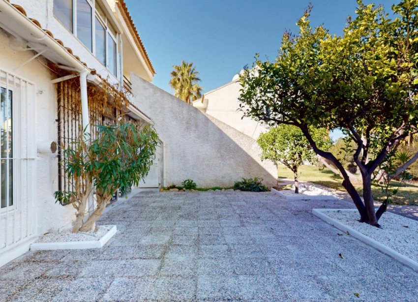 Resale - Apartament / Duplex - Orihuela Costa - Villamartín