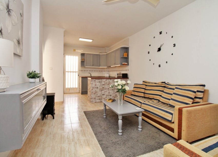 Resale - Apartament / Duplex - Orihuela Costa - Villamartín