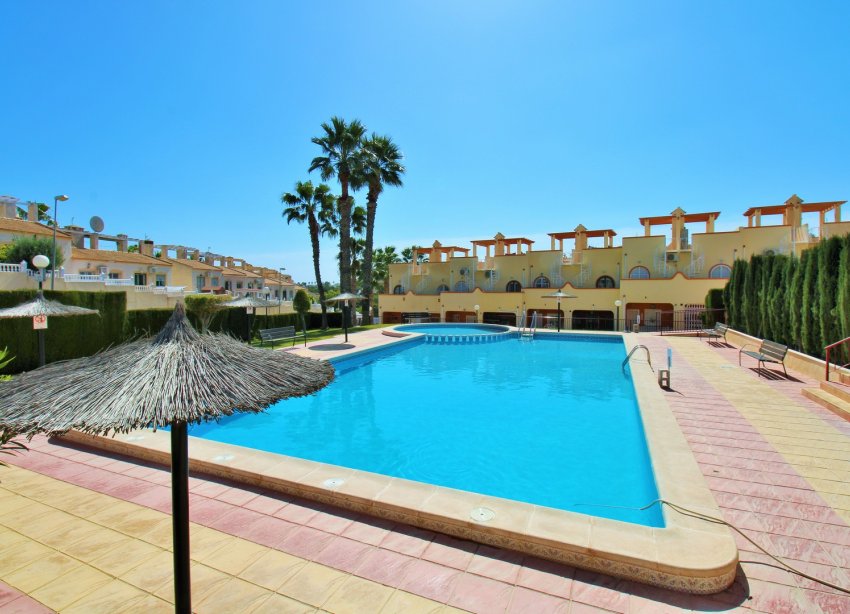 Resale - Apartament / Duplex - Orihuela Costa - Villamartín